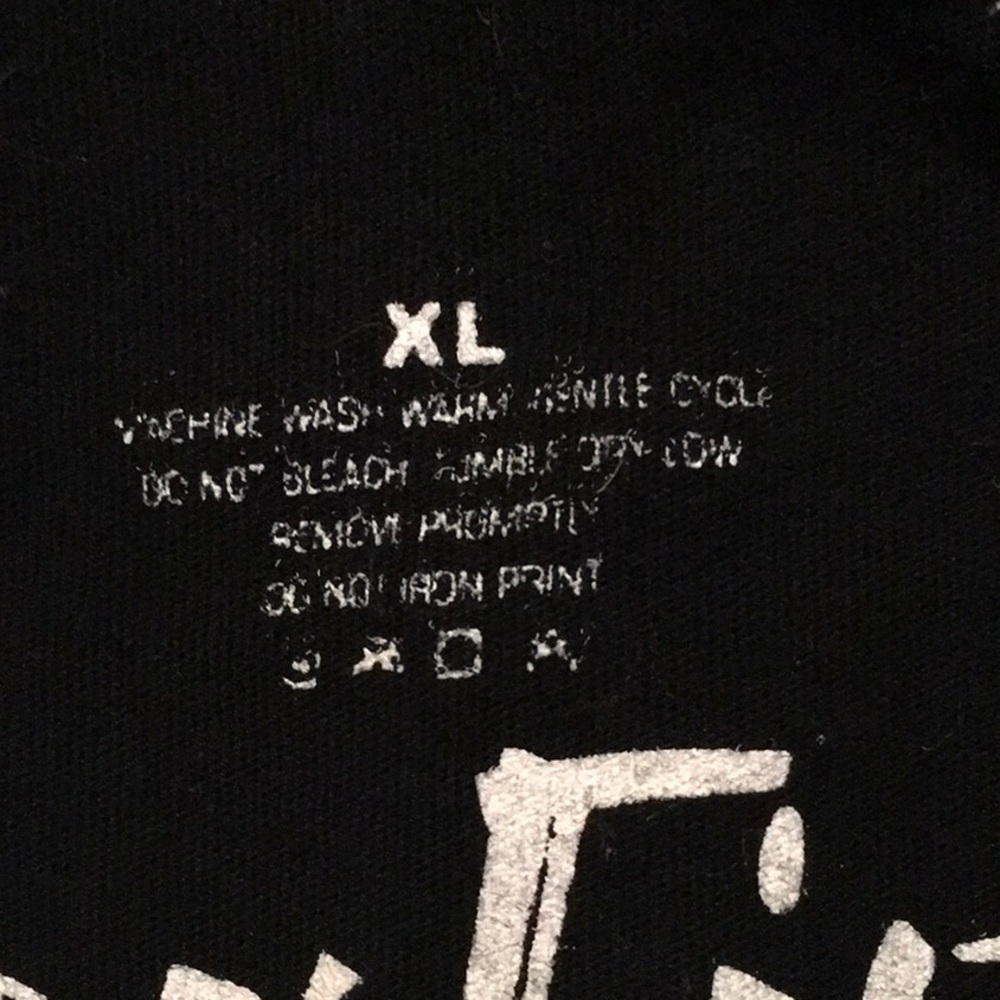 Iron Fist Zombie hands tee - Picture 5 of 9